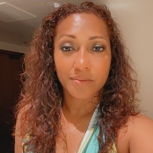 Meet your Posher, Roberta